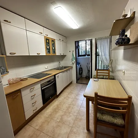 Pv34, Cerca Mar Con Piscina Parking