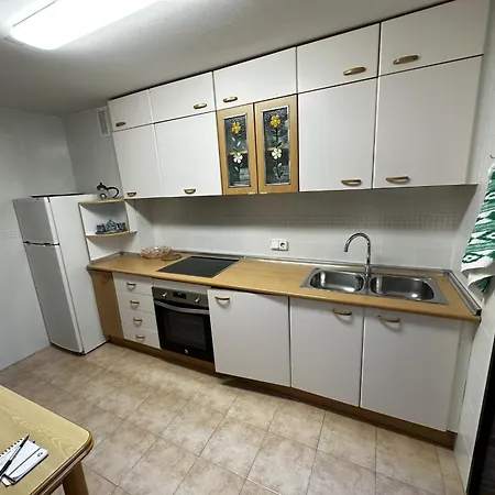 Pv34, Cerca Mar Con Piscina Parking